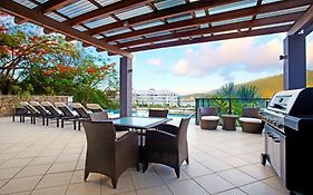 At Waterfront Whitsunday Retreat - Adults Only